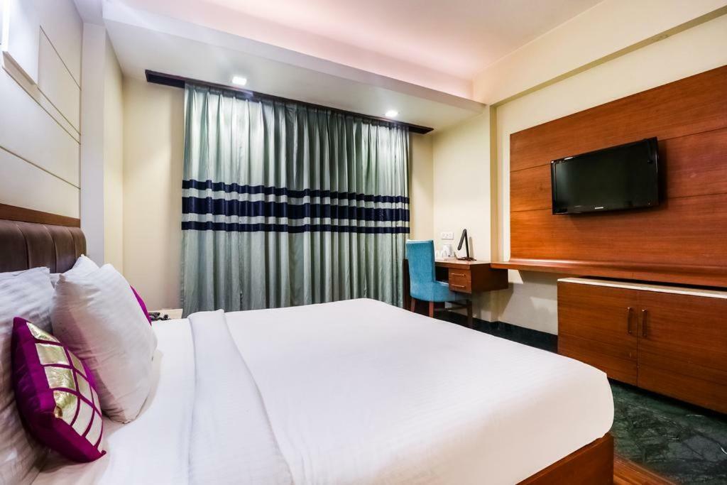 Hôtel La Silver Leaf à Nawāshahr Extérieur photo
