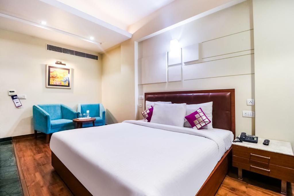 Hôtel La Silver Leaf à Nawāshahr Extérieur photo