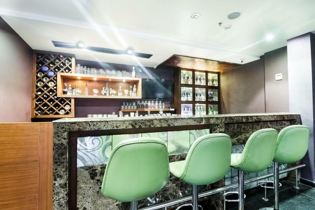 Hôtel La Silver Leaf à Nawāshahr Extérieur photo